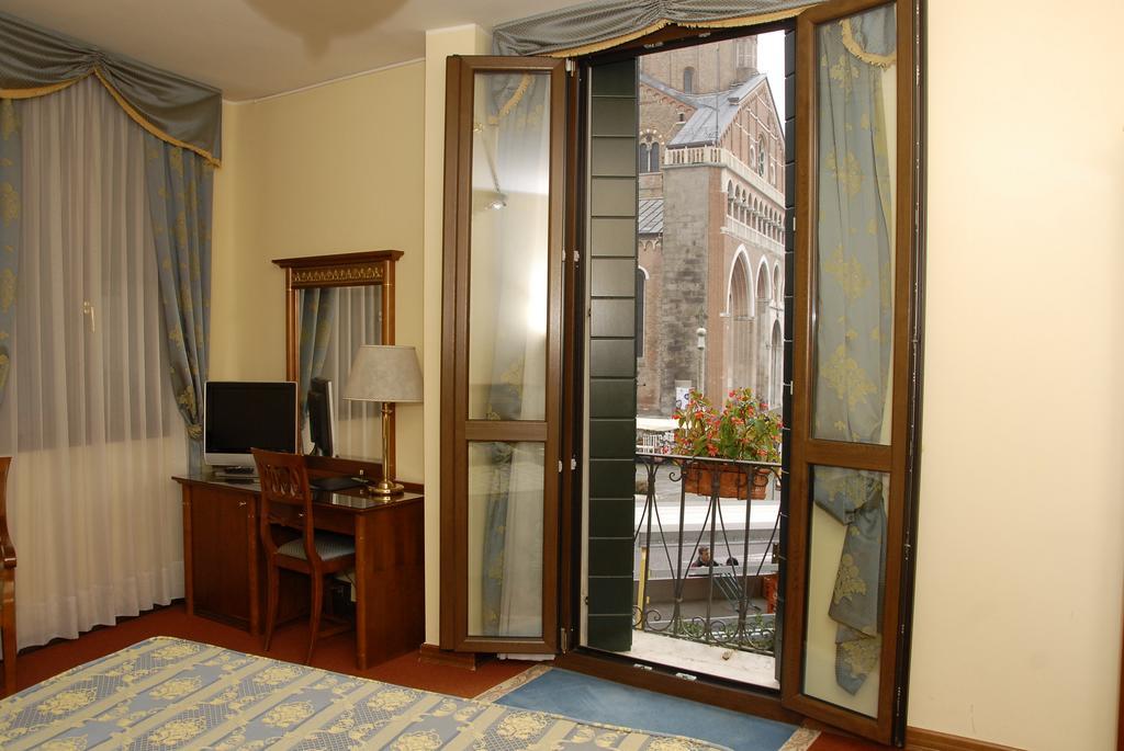 Hotel Donatello Padova Szoba fotó